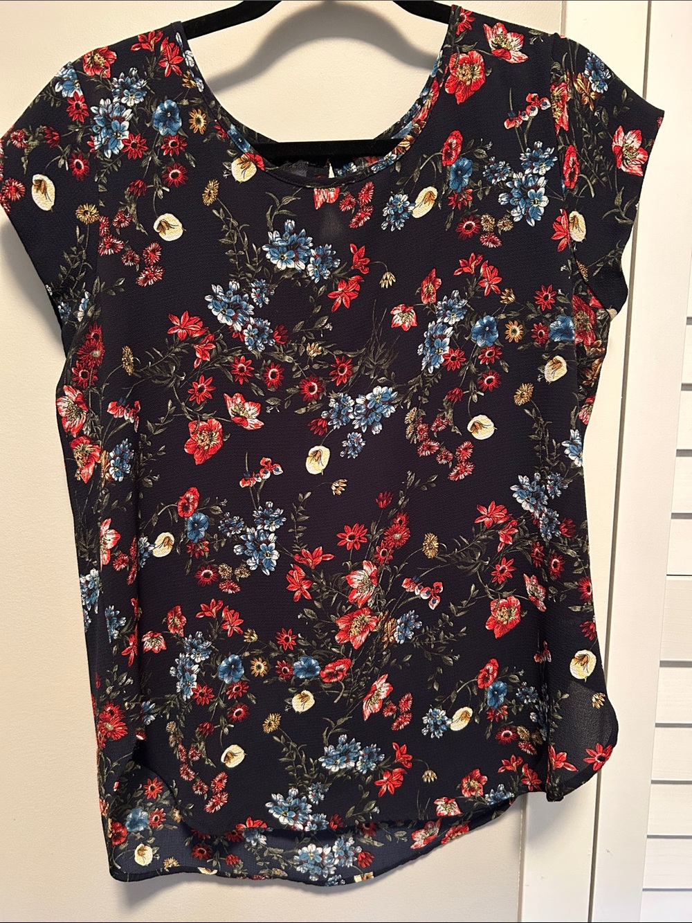 Only Women's Navy Floral Cap-Sleeve Top with Red & Blue Blooms